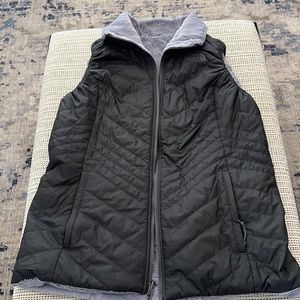 The North Face Mossbud Rev Vest